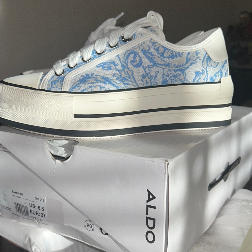 ALDO Women's White and Blue Patterned Sneakers